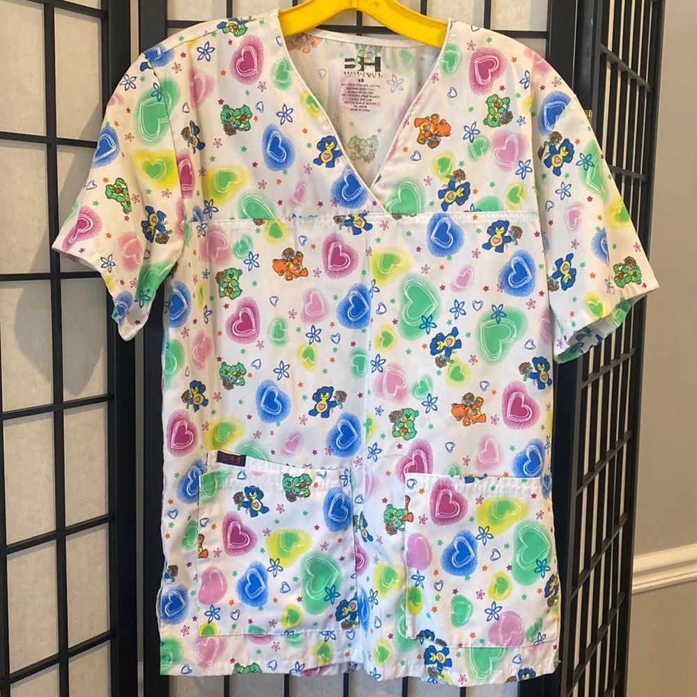Scrub top